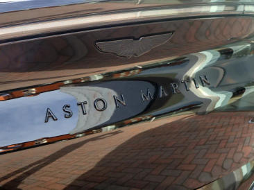 Aston Martin DBX 707 — photo 36