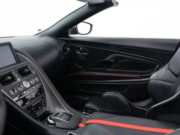 Aston Martin DBS (2018-24) DBS 770 Ultimate Volante — photo 30
