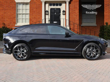 Aston Martin DBX 707 — photo 40
