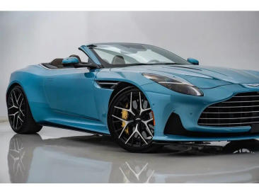 Aston Martin DB12 Volante 4.0 V8 B&W — photo 13