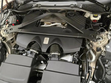 Aston Martin DB12 V8 Coupe — photo 25