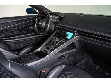 Aston Martin DB12 V8 Coupe — photo 17