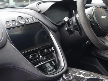 Aston Martin DBX 707 SUV — photo 21