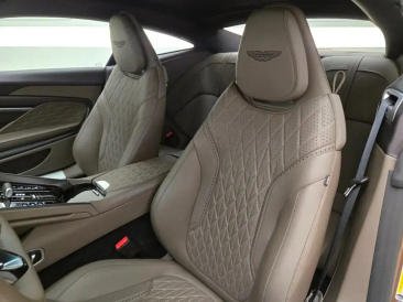 Aston Martin DB12 V8 Coupe — photo 28