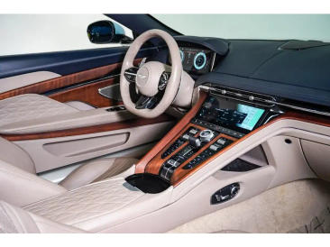 Aston Martin DB12 Volante 4.0 V8 B&W — photo 20