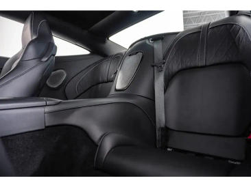 Aston Martin DB12 V8 Coupe — photo 23