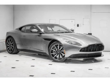 Aston Martin DB11 V12 — photo 44