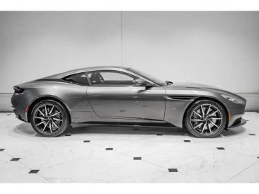 Aston Martin DB11 V12 — photo 47