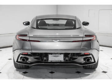 Aston Martin DB11 V12 — photo 48