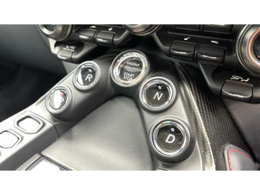 Aston Martin Vantage (2019-23) Vantage Roadster — photo 32