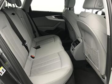 Audi A4 Avant 30 TDI — photo 42