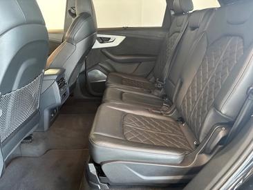 Audi Q7 TFSI E 60 E Quattro — photo 16
