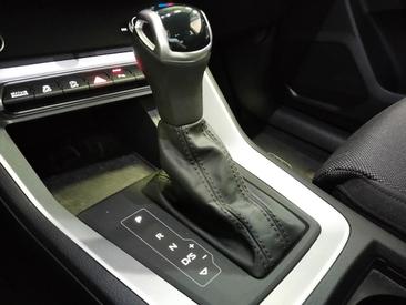 Audi Q3 35 TFSI — photo 21