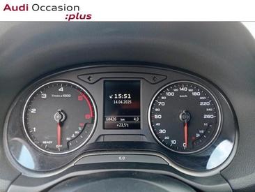 Audi Q2 30 TDI — photo 31