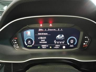 Audi Q3 35 TFSI — photo 23