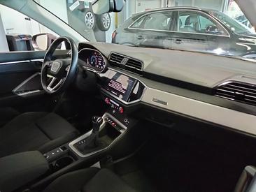 Audi Q3 35 TFSI — photo 25