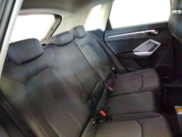 Audi Q3 35 TFSI — photo 27