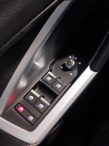Audi Q3 Sportback 35 TFSI — photo 20