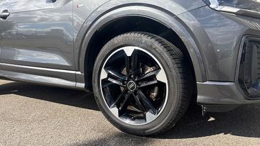 Audi Q2 35 TFSI — photo 12