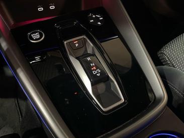Audi A3 Sportback 35 TDI — photo 11