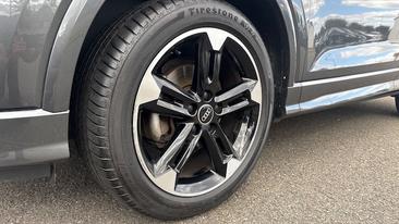 Audi Q2 35 TFSI — photo 28