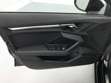 Audi A3 Sportback E-tron 40 — photo 66