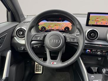 Audi Q2 35 TFSI — photo 13