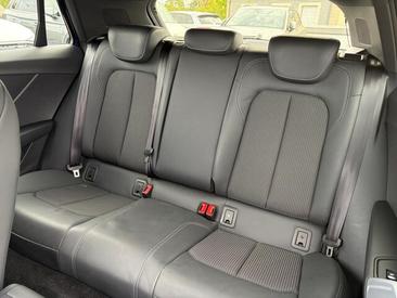 Audi Q2 35 TFSI — photo 15