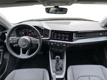 Audi A1 Sportback 25 TFSI — photo 8