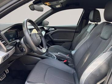 Audi A1 Sportback 30 TFSI — photo 11