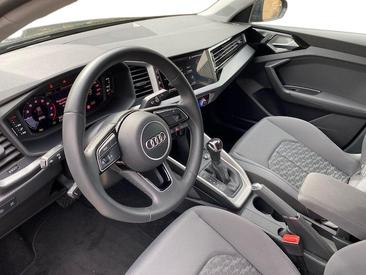 Audi A1 Sportback 25 TFSI — photo 9
