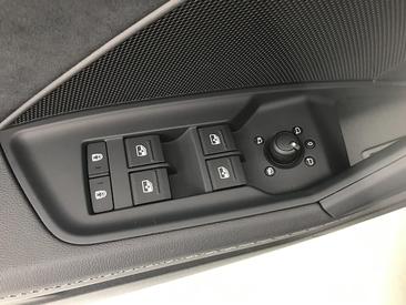 Audi A3 Sportback 35 TDI — photo 99