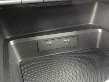 Audi A3 Sportback 35 TDI — photo 114