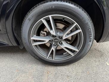 Audi Q5 35 TDI — photo 18