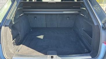 Audi A4 Avant 40 TDI — photo 31
