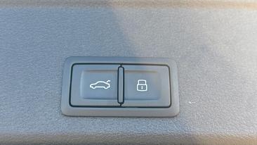 Audi A4 Avant 40 TDI — photo 32
