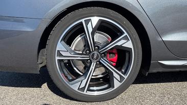 Audi A4 Avant 40 TDI — photo 35