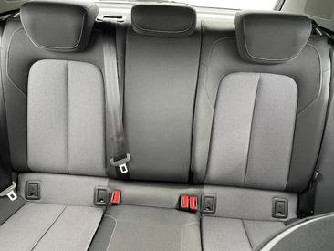 Audi Q2 35 TFSI — photo 16