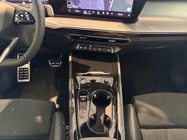 Audi Q3 Sportback E-hybrid — photo 11