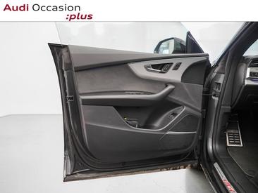 Audi Q8 TFSI E 60 E Quattro — photo 15