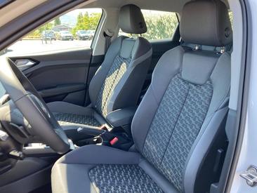 Audi A1 Sportback 30 TFSI — photo 21