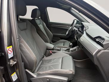 Audi Q3 TFSI E 45 E — photo 12
