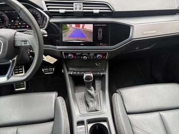 Audi Q3 TFSI E 45 E — photo 14