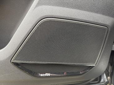 Audi Q3 TFSI E 45 E — photo 19
