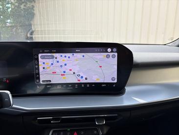 Audi Q3 E-hybrid — photo 21