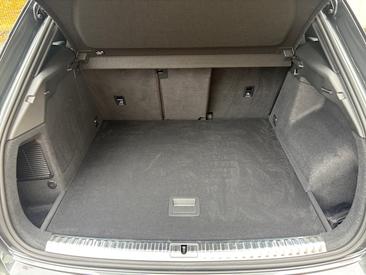 Audi Q3 TFSI E 45 E — photo 33