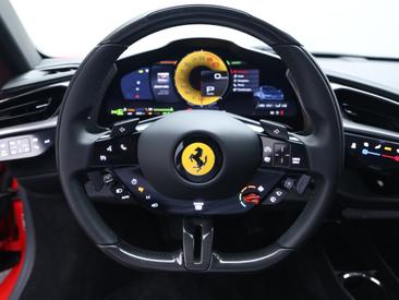 Ferrari SF90 Stradale — photo 8