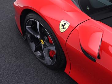 Ferrari SF90 Stradale — photo 27