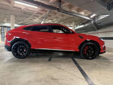 Lamborghini Urus — photo 4