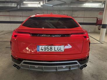 Lamborghini Urus — photo 7